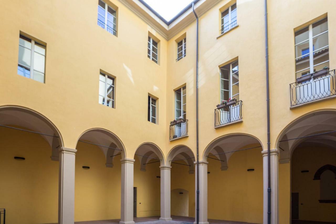 Palazzo Bocchi - The Place Apartments Bologna Buitenkant foto